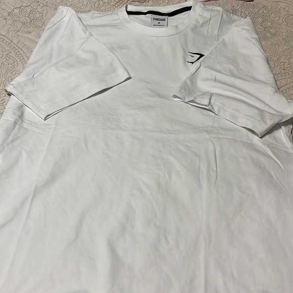 Men’s medium gymshark bundle 2 tops- t shirt and tank top new without tags - Picture 4 of 6